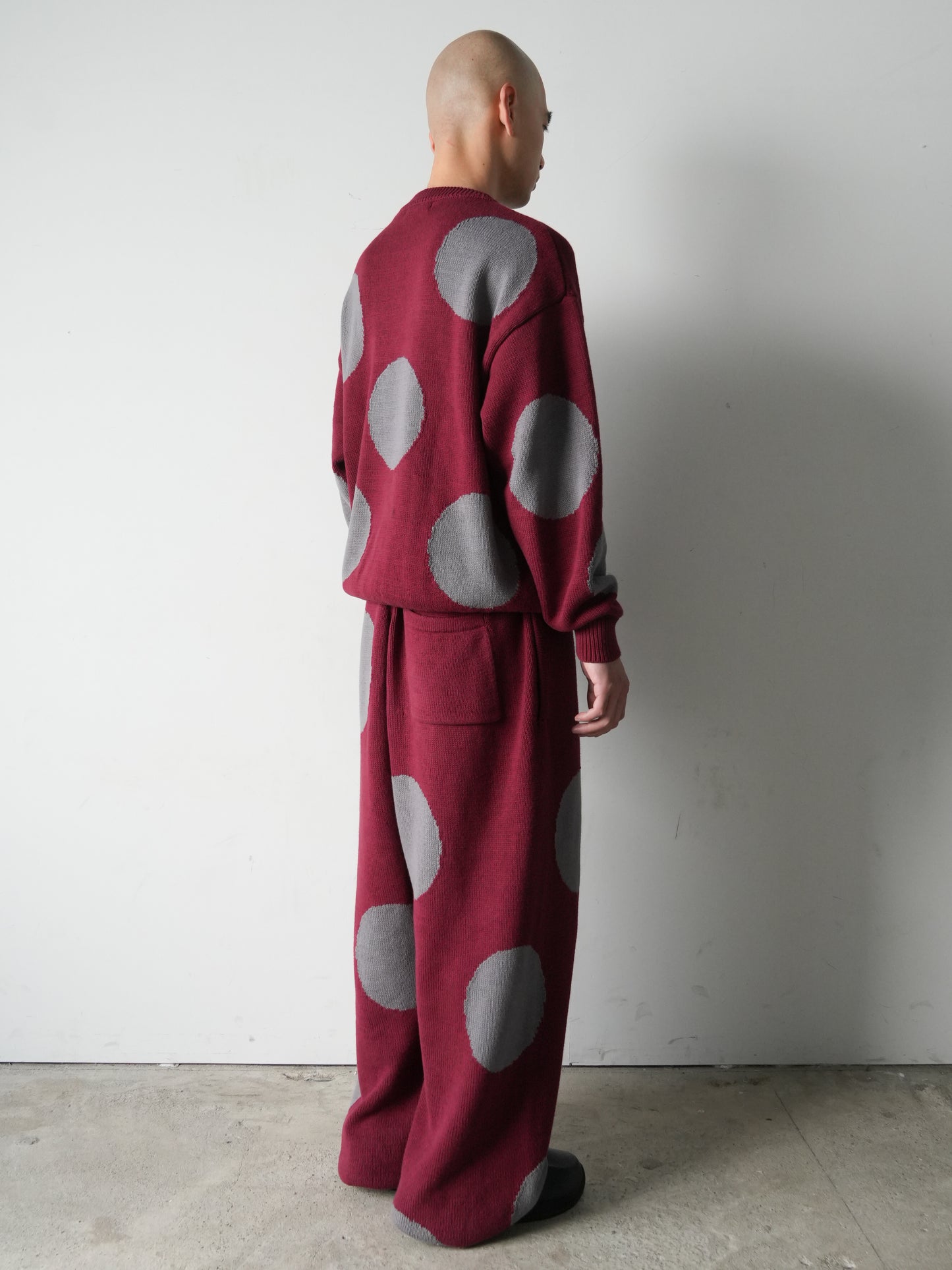 DOT INTARSIA KNIT BURGUNDY